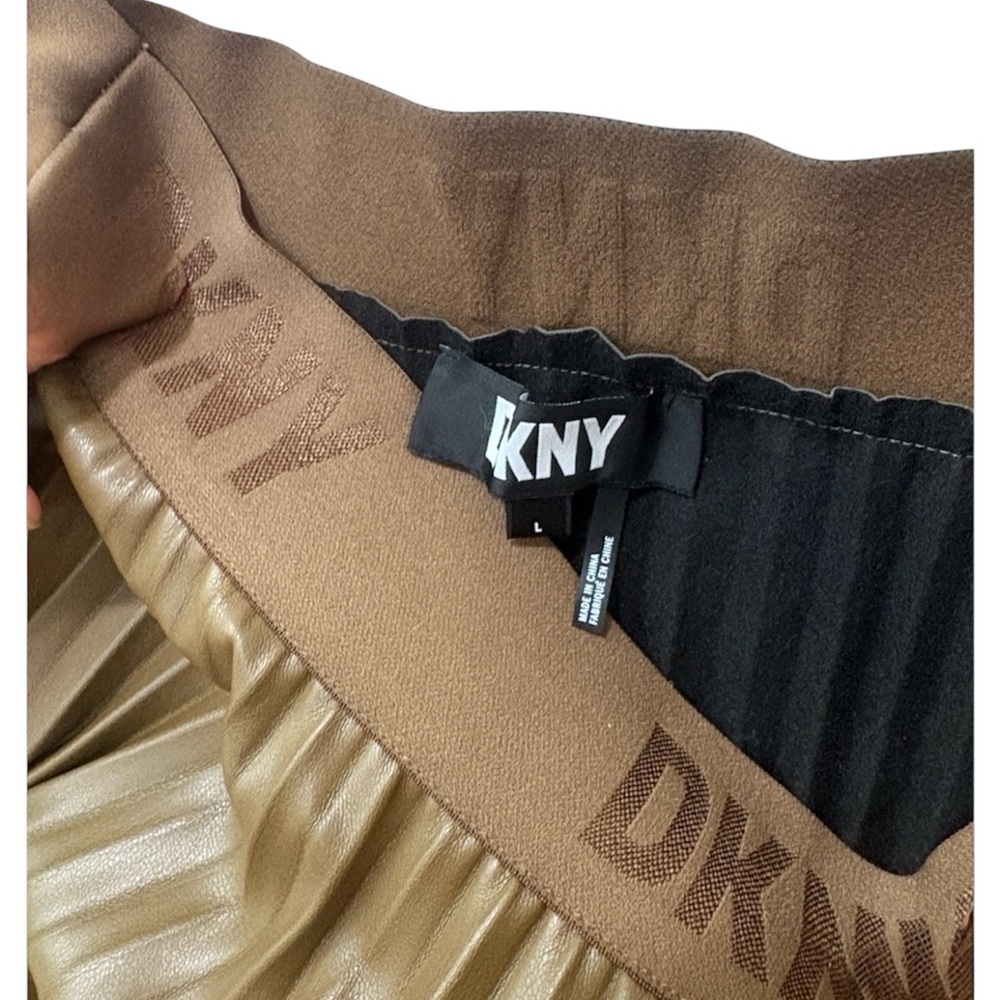DKNY Chocolate Brown A-Line Pleated Skirt - Picture 6 of 6